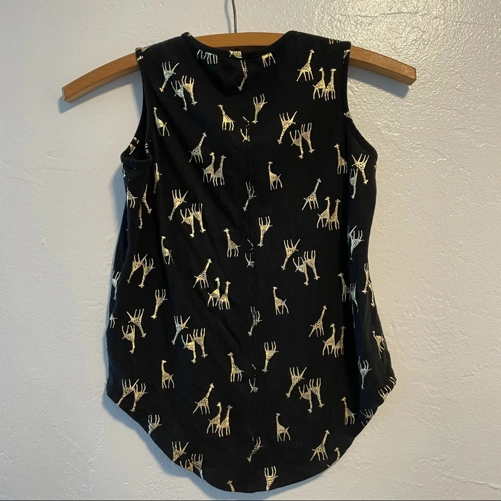 Old Navy High Low Tank Giraffe Pattern Girls Small 6-7